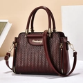 Sac seau bordeaux rétro texture pierre avec motif tissé et finitions dorées chic - Rouge Vin / Style 2