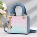 Borsa sfumata rosa e blu con stampa floreale e ciondoli in metallo dorato eleganti - 19*8*15CM / Blu