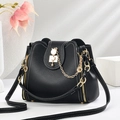 Chic black litchi leather bucket bag with contrast white stitching and gold chain detail - 22*10*20CM / Cat Eye Black