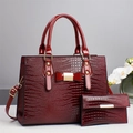 Ensemble sac à main bordeaux motif lézard avec portefeuille assorti et nœud doré - Rouge