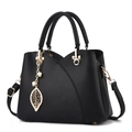 Sac à main classique en cuir noir à motif litchi pour femme avec pendentif feuille dorée - Noir