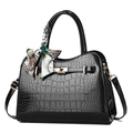 Elegante bolso negro con textura de cocodrilo, hebilla dorada y pañuelo de seda floral - 28*12*20CM / Negro