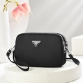 Mini sac bandoulière noir en nylon avec fermetures éclair et logo métallique - Noir-Argent