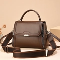 Borsa a mano in pelle marrone scuro da donna con tracolla larga e chiusura metallica - Lunghezza 25 Larghezza 12 Altezza 19CM / caffè
