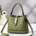Elegant olive green textured leather crossbody handbag with gold hardware for women - L22xW10xH17 / Green