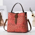 Borsa a secchiello jacquard rossa retrò con motivi etnici e tracolla in pelle marrone - Rosso Vino / 19*12*19CM