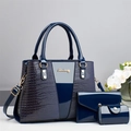 Set di tre borse da donna blu scuro con trama a coccodrillo e finitura lucida - Blu