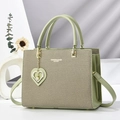 Bolso tote de cuero tejido verde menta con colgante de corazón y correa ajustable - 25*11*19CM / Verde
