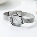 Orologio quadrato argento da donna con cinturino in maglia d'acciaio e quadrante minimalista - Cassa Argento Quadrante Bianco Cinturino Argento