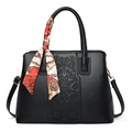Elegante borsa a mano nera con fiori a rilievo e accessorio foulard di seta - Nero