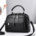 Modische schwarze Boston-Handtasche aus PU-Leder mit mehreren Schichten und Nieten - Einzelner Schulterriemen / Schwarz