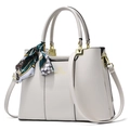 Bolso elegante de cuero beige para mujer con pañuelo de seda y detalles dorados - Blanco (Con Bufanda Verde)