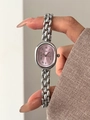 Dettaglio dell'orologio ovale da donna con quadrante rosa e cinturino d'argento - Cassa Argentata Quadrante Rosa