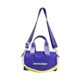 Lila Kinder-Eimertasche aus Nylon mit gelbem Buchstabendruck und Schultergurt - Lila
