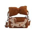 Mini borsa a cilindro in camoscio marrone con grande fiocco a pois e cane peluche - Marrone