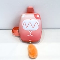 Dettaglio del borsello rigido da bambino con sfumatura rosa e coda di peluche applicata - Arancione