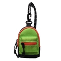 Mini monedero tipo mochila con malla verde, cremallera naranja y cordón para cuello - Verde