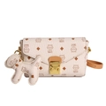 Sac enveloppe crème avec imprimé chat, fermoir doré et détail de charme de chien - Avec Pendentif / Set Jaune
