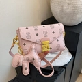 Sac bandoulière rose avec imprimé chat de dessin animé et boucle en métal doré - Sac Seul / Rose Clair