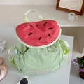 Dettaglio dello zaino a anguria per bambini con ricami e tessuto in nylon impermeabile - Verde