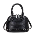 Bolso mini tipo concha negro con patrón de cocodrilo, remaches y asa superior - Negro
