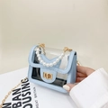 Hellblaue transparente Mini-Gelee-Tasche für Mädchen mit Perlenriff und Goldkette - Blau
