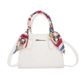 Sac bandoulière blanc motif pierre pour femme avec poignée décorative en foulard de soie - Blanc avec écharpe en soie