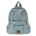 Hellblauer gewaschener Denim-Rucksack mit mehreren Taschen und Vintage-Lederpatch-Detail - Hellblau