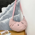 Rosafarbene halbmondförmige Tasche mit verstellbarem Riemen und schickem Raffdesign - Rosa