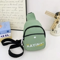 Marsupio leggero verde chiaro per bambini con scritta KAYINAI e tracolla regolabile - Verde