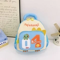 Blau-beiger Kinderrucksack mit süßer grüner Dinosaurier-Stickerei und sportlichen Motiven - Hellblau