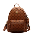 Sac à dos classique en cuir marron avec motif monogramme et détails dorés - Grand / Avec Pendentif / Marron
