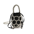 Mädchen Mini-Eimertasche aus silbernen Perlen mit schwarzem Satin-Innenbeutel - Groß / Silber
