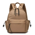 Minimalistischer khakifarbener wasserdichter Reiserucksack für Damen mit Metall-Logo - Gelb