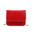Mini bolso cuadrado rojo para niños con cadena dorada y acabado en cuero sintético - Rojo