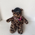 Zaino a orsetto di peluche leopardato con cappellino denim e catena rosa per bimbi - Marrone