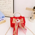 Borsa in pizzo rosso per bambine con manico di perle e grande fiocco cangiante - Fiocco Sfumato Rosso