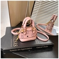 Roze mini handtas voor meisjes met schattige berenprint en gouden metalen ritsdetails - Roze (Alleen Tas)