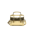 Minibolso bandolera dorado metalizado con textura plisada y hebillas plateadas - Dorado