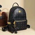 Schwarzer Lederrucksack mit Bären-Print und goldenen Nieten für Damen und Studenten - Nur Tasche / Schwarz