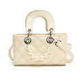 Bolso bandolera acolchado blanco crema para niños con cadena de perlas y detalles plateados - Blanco