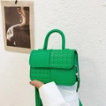 Mini sac bandoulière vert vif avec textures mixtes et détails argentés pour enfant - Vert