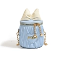 Sac seau matelassé bleu clair pour fille avec grand nœud et chaîne en cœur doré - Bleu