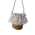 Bolso cubo de paja infantil con encaje blanco y elegante asa de perlas blancas - Cadena Larga