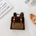 Mini sac à dos enfant style rétro britannique en cuir marron et motif à carreaux - Marron