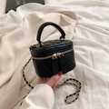 Mini bolso cosmético acolchado negro con correa de cadena y asa superior para mujer - Negro