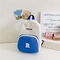 Mochila infantil bicolor azul y blanco con letra R bordada en lona ligera y suave - Azul