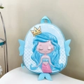 Zaino a guscio rigido a sirena azzurra con pinne 3D e dettagli corona per bambini - Blu