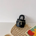 Zwarte mini cilindrische leren emmer tas met gouden ketting en handvat voor meisjes - Zwart