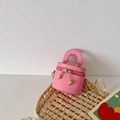 Mini sac seau cylindrique rose pour filles avec pendentif doré et texture en cuir - Rose rouge